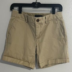 Banana Republic Women's Khaki Shorts